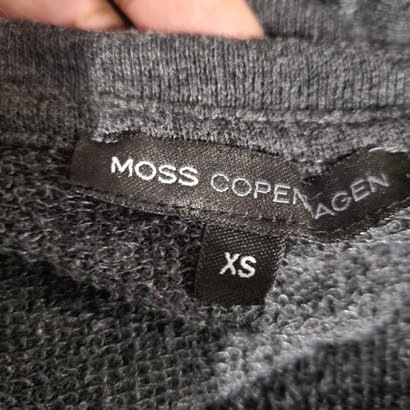 Moss Copenhagen Muscle Tee Grey Tank Top Cutoff Sweatshirt Graphic Size XS - Picture 7 of 13